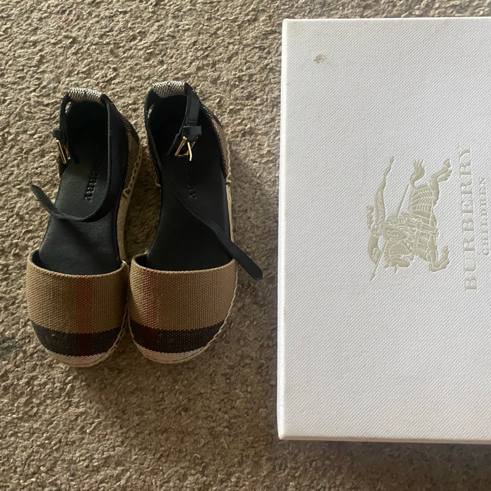 Burberry toddler girl shoes